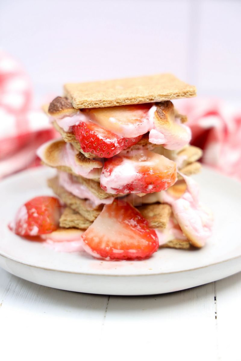 Strawberry White Chocolate S'mores - Set 4 - Image 2