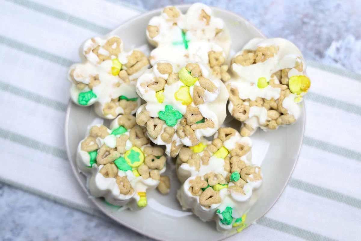 Lucky Charms Breakfast Yogurt Clovers - Set 2 - Image 4