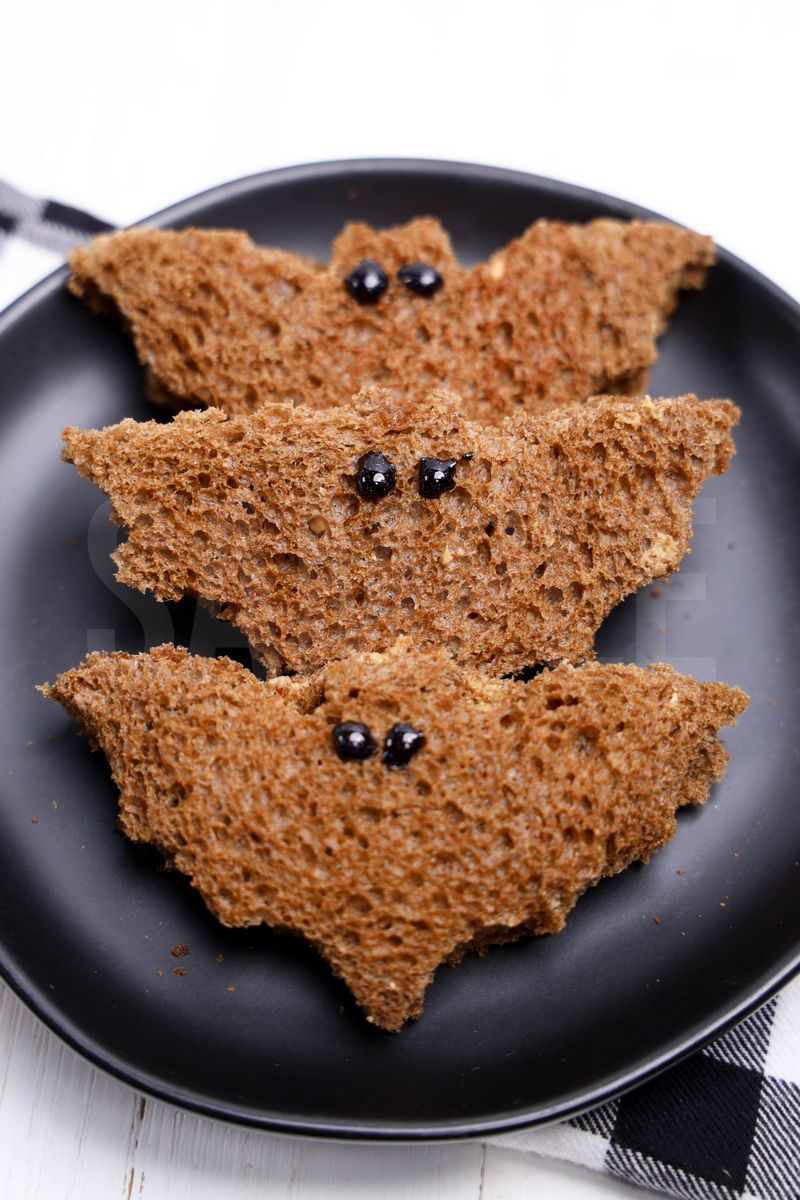 Bat PB and J Sandwiches - Set 4