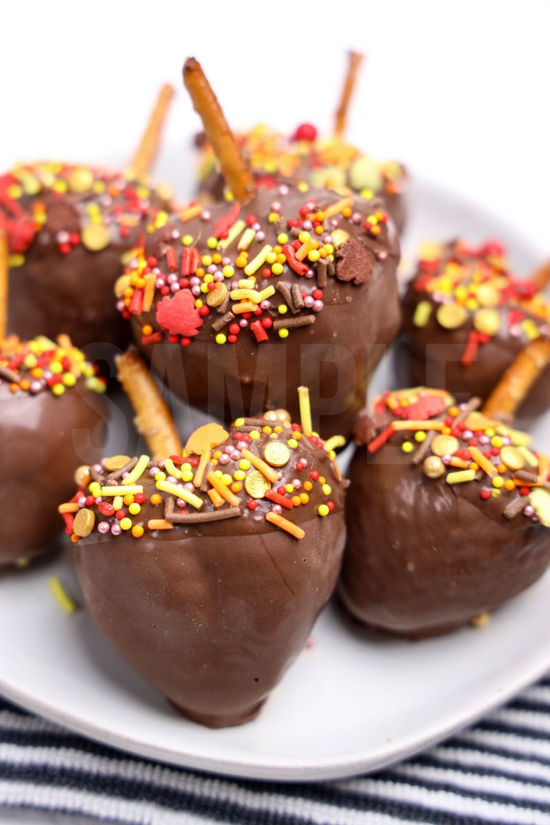 Acorn Strawberries - Set 4 - Image 2