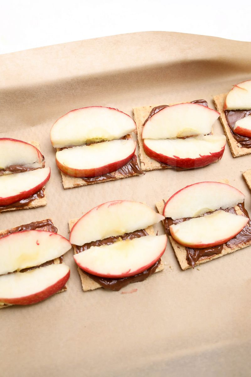 Apple Nutella S'mores - Set 4 - Image 5