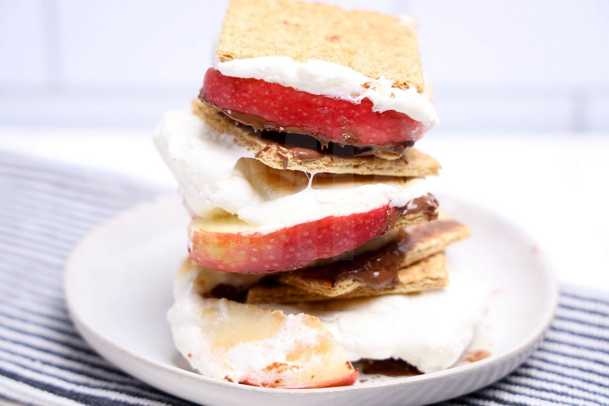 Apple Nutella S'mores - Set 4 - Image 4
