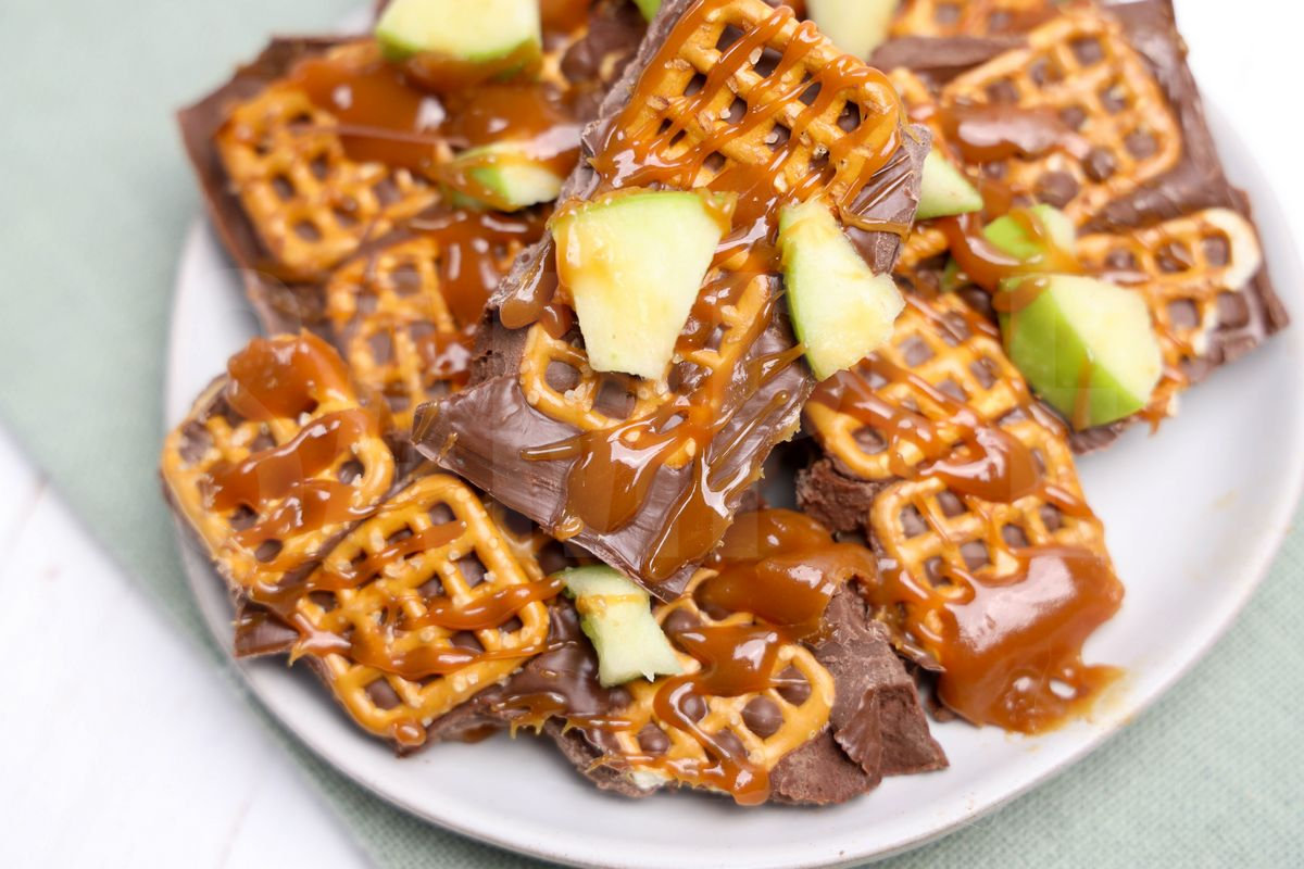 Caramel Apple Pretzel Bark - Set 4 - Image 2
