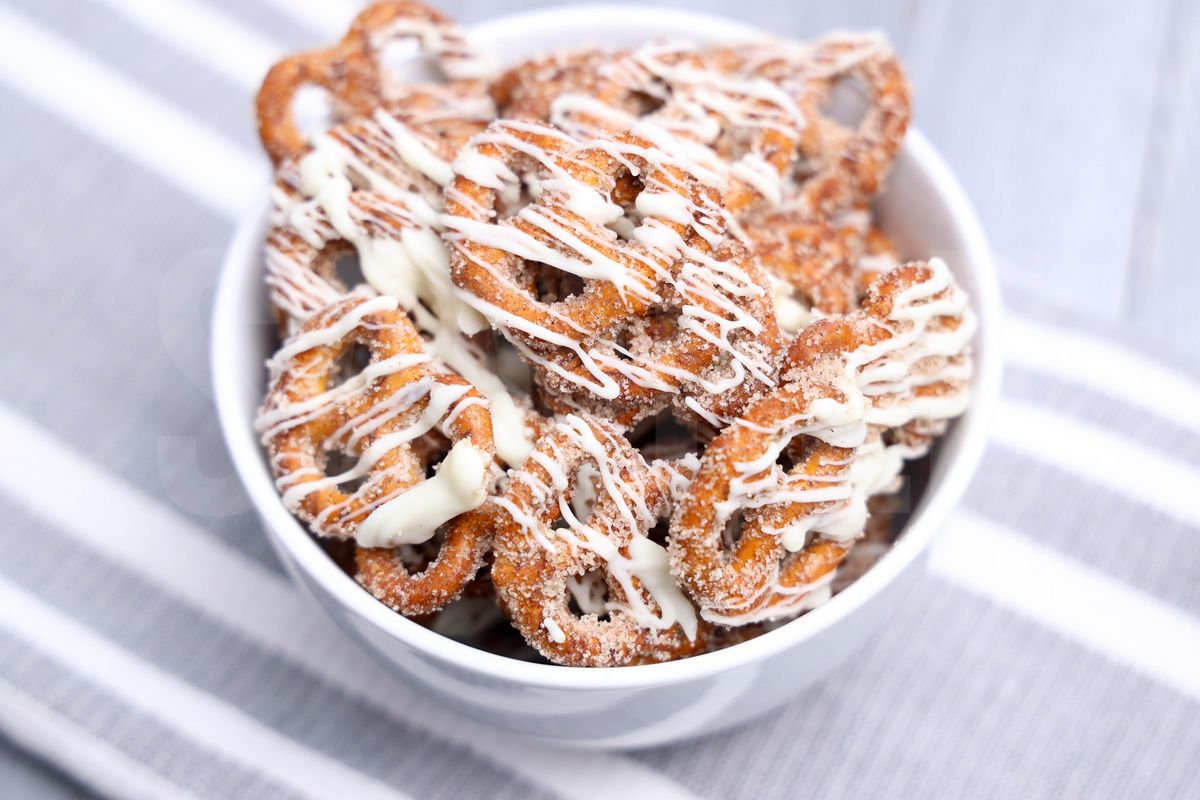 Cinnamon Roll Pretzels - Set 1 - Image 4