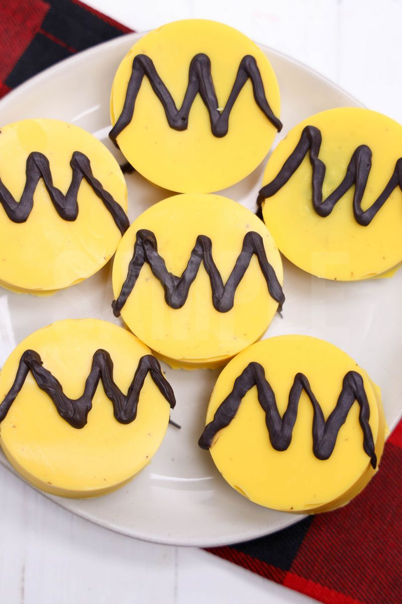 Charlie Brown Oreos - Set 4 - Image 4