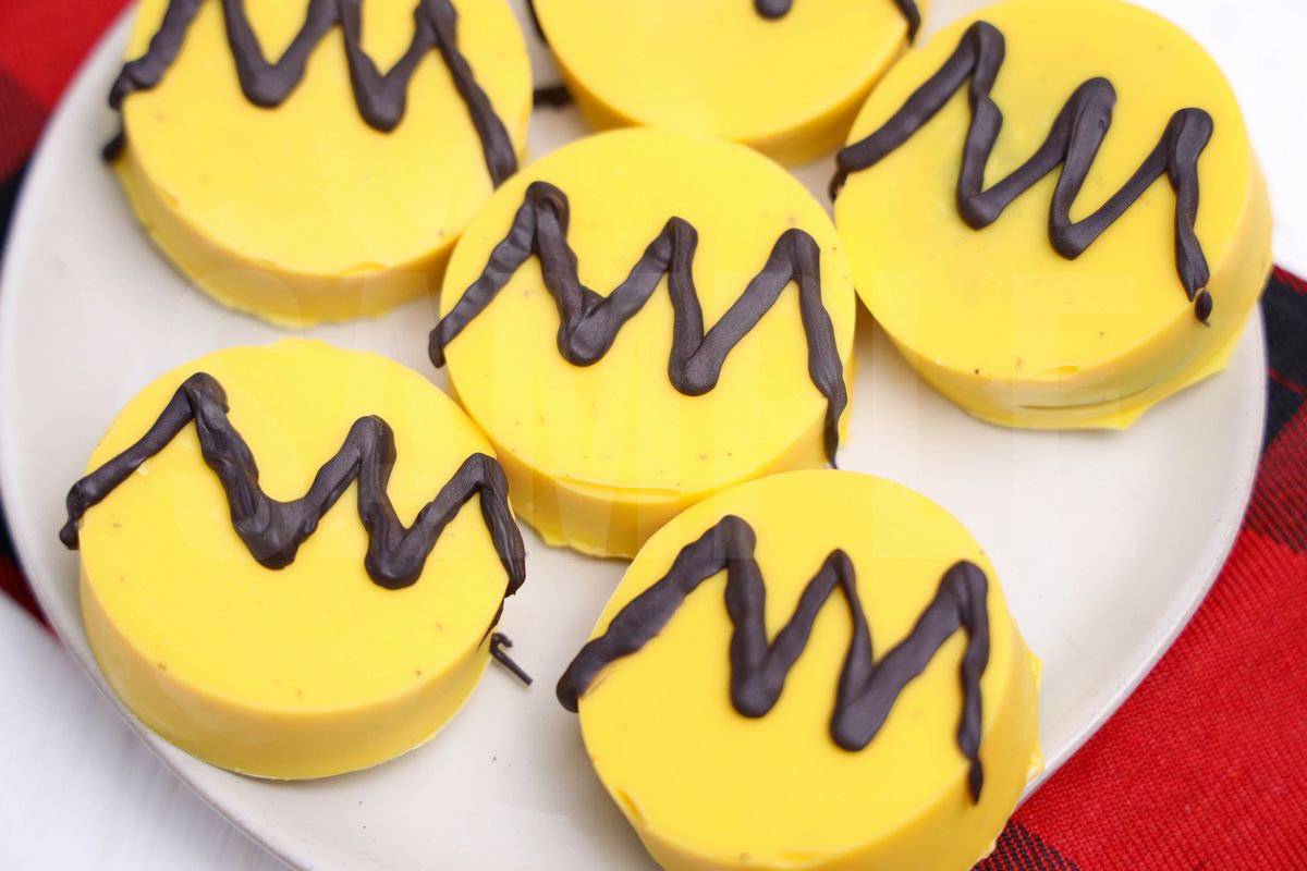 Charlie Brown Oreos - Set 4 - Image 2