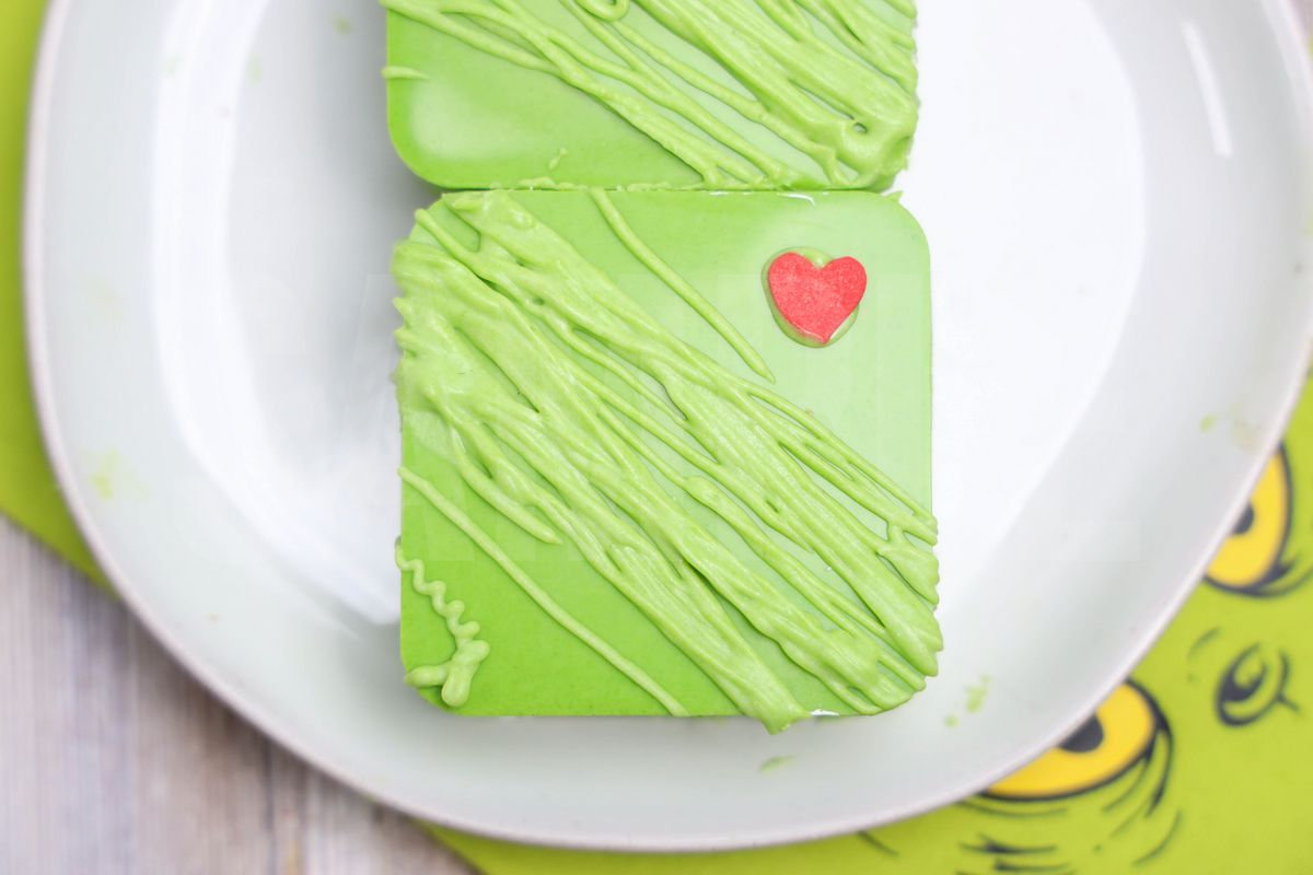 Grinch S'mores Bars - Set 3 - Image 4