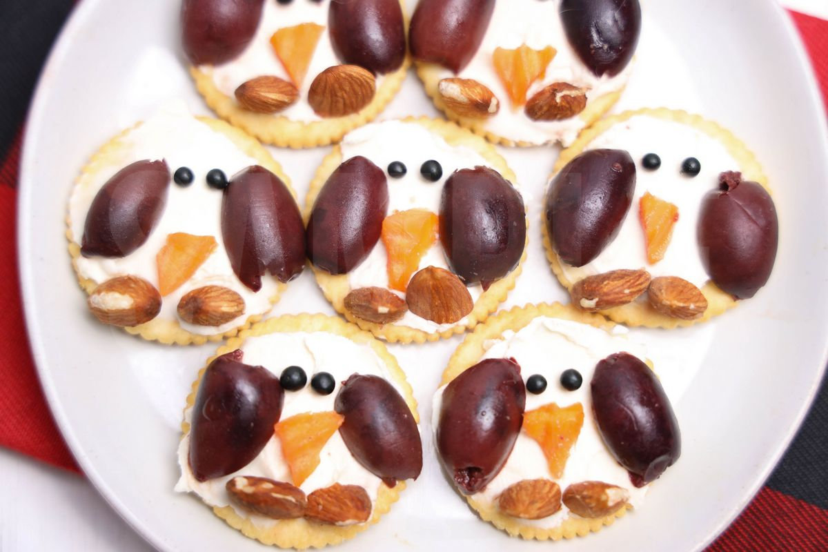 Penguin Crackers - Set 4 - Image 3
