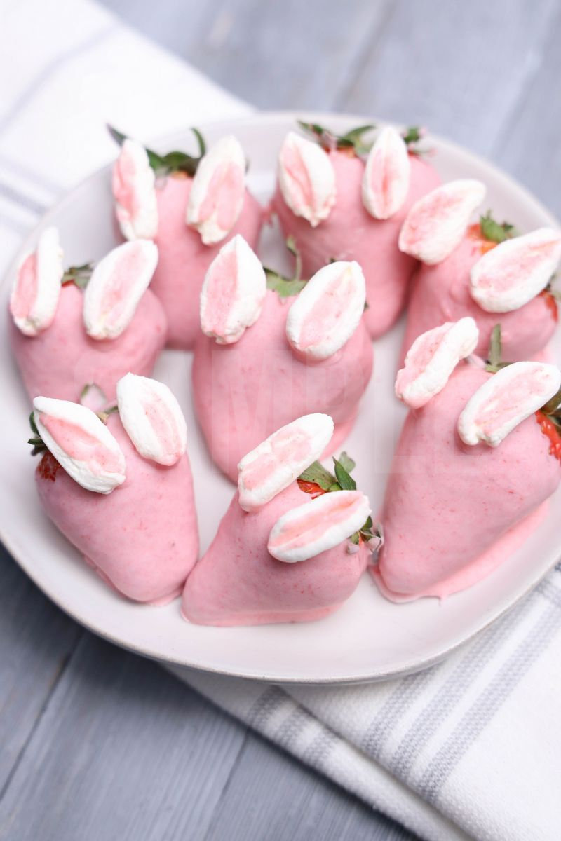 Strawberry Bunnies - Set 1