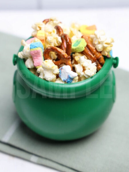 Lucky Charms Snack Mix - Set 4