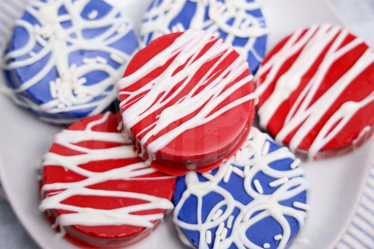 July 4th Dipped Oreos - Set 2 - Image 4
