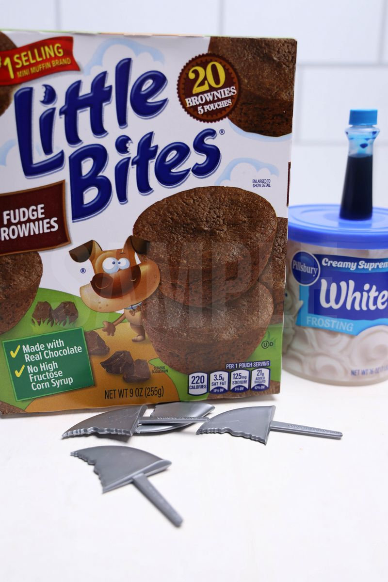 Shark Brownies - Set 2 - Image 8