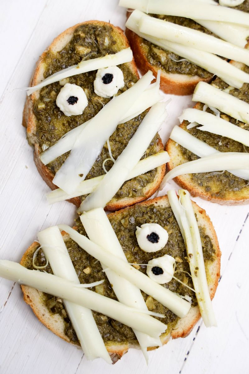 Mummy Pesto Toast - Set 2