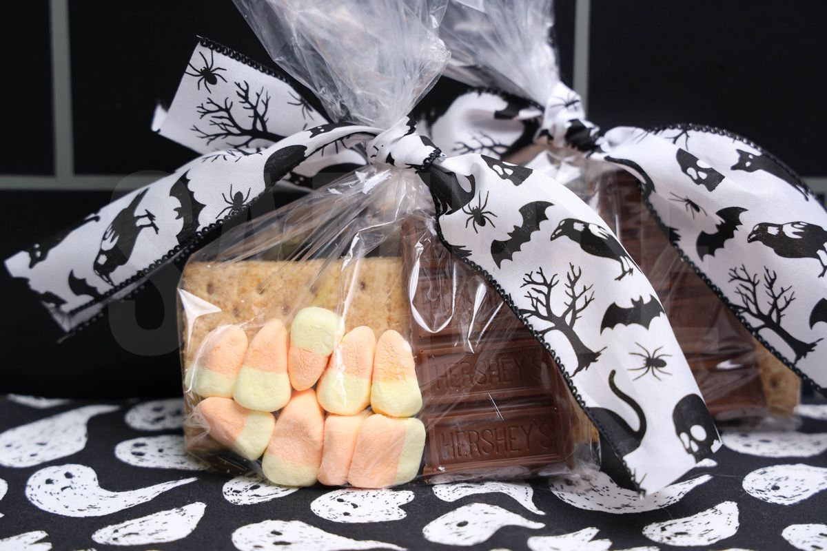 Candy Corn S'mores Kit - Set 1 - Image 4