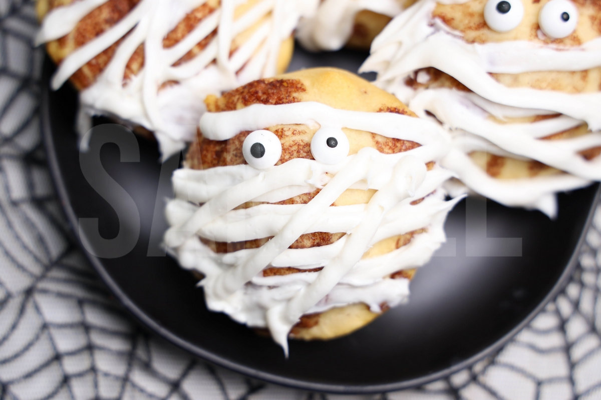Mummy Cinnamon Rolls - Set 2 - Image 3