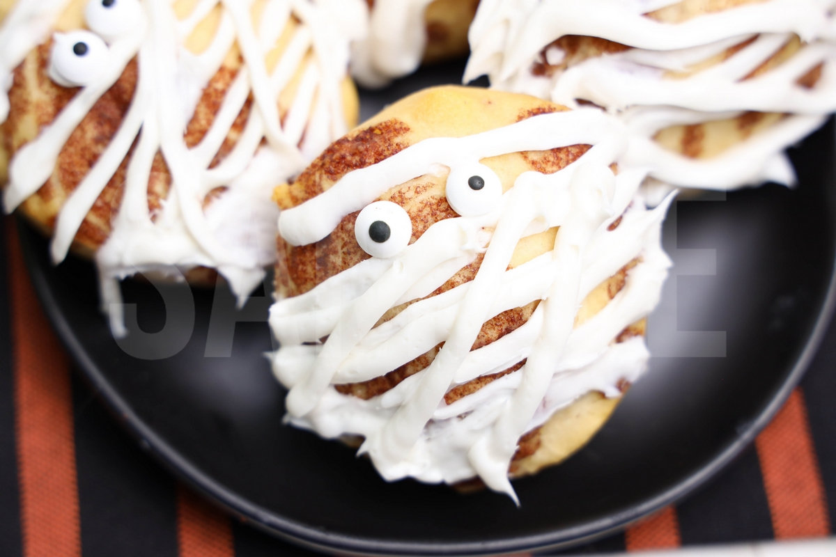Mummy Cinnamon Rolls - Set 3 - Image 3