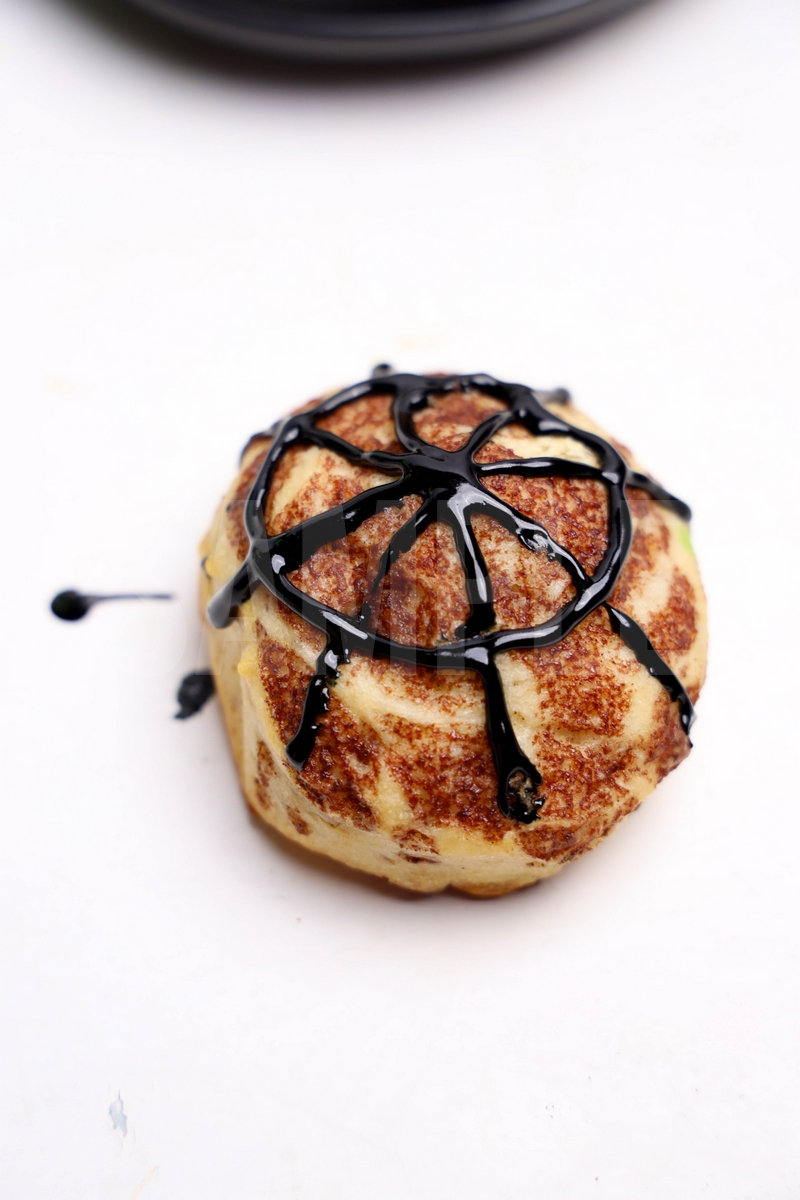 Spider Cinnamon Rolls - Set 1 - Image 6