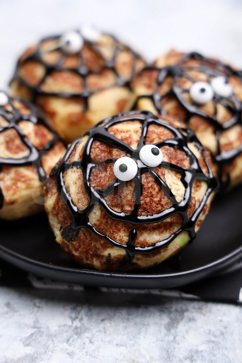 Spider Cinnamon Rolls - Set 1 - Image 2