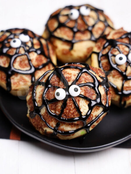 Spider Cinnamon Rolls - Set 3