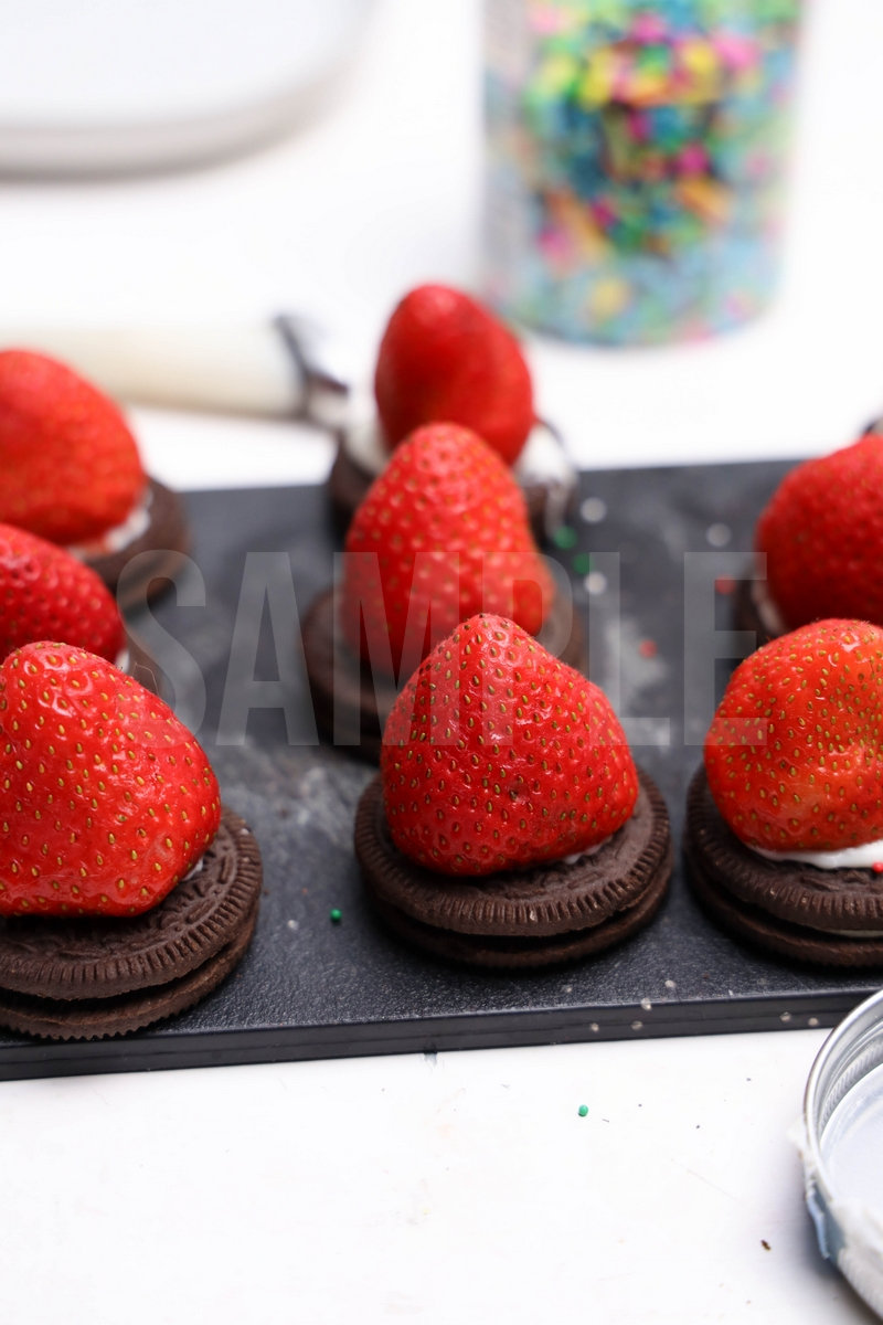 Christmas Strawberry Trees - Set 3 - Image 7