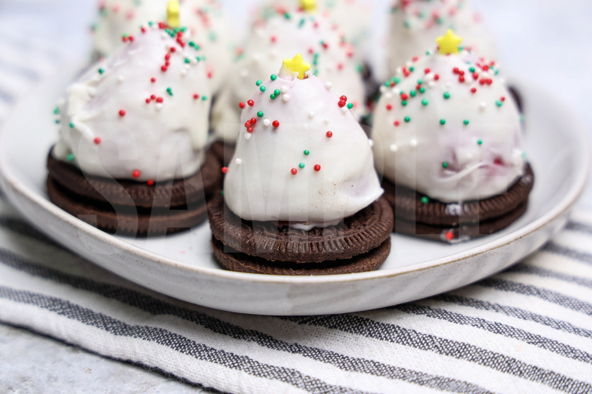 Christmas Strawberry Trees - Set 1 - Image 2