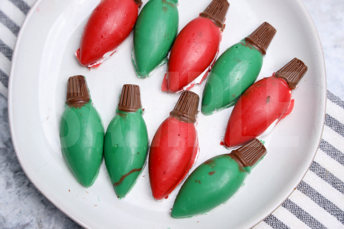 Christmas Light Marshmallow Chocolates - Set 1 - Image 3