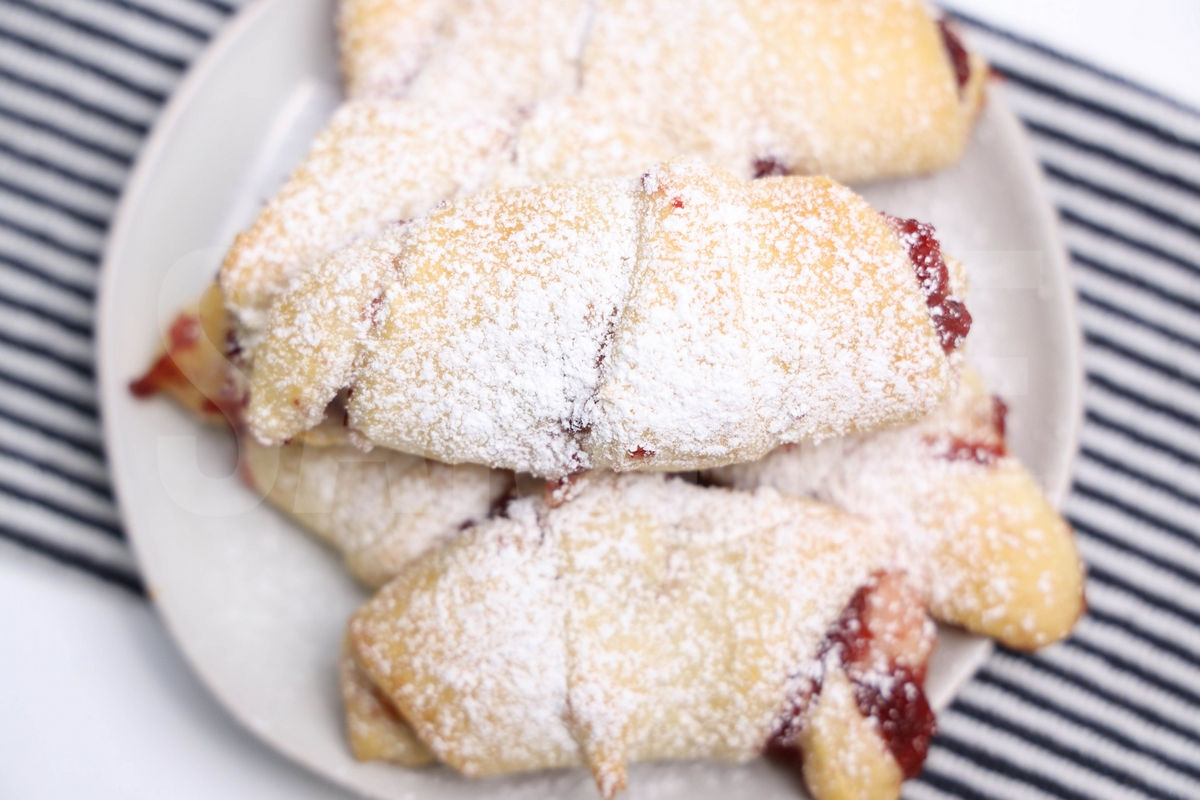 Cranberry Crescents - Set 3 - Image 4