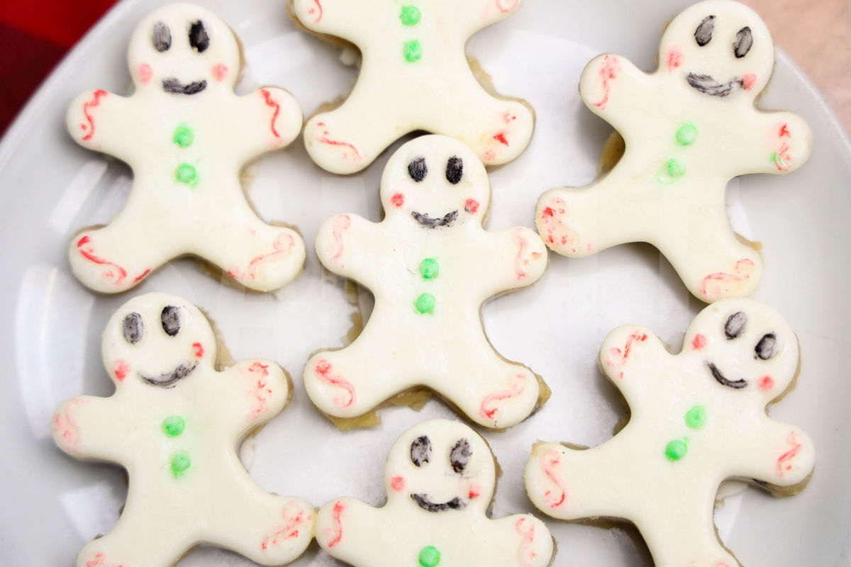 Gingerbread Cookie Dough Chocolates - Set 3 - Image 4